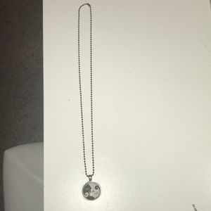 long chain necklace